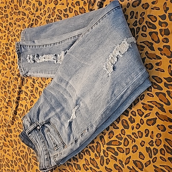 KUNMI size 12 light blue frayed jeans, hardly worn #Rockstarlife - Picture 4 of 7